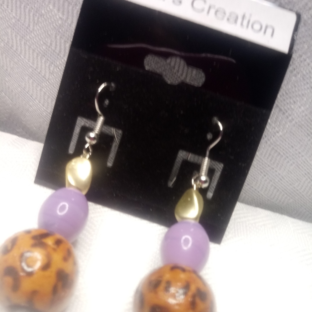 Jewelry - Picture 5 of 8